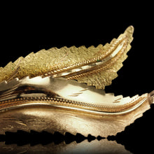 Load image into Gallery viewer, Vintage 18K Gold Feather Brooch with Twin Textured Design