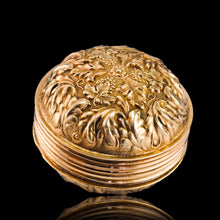 Load image into Gallery viewer, Rare Antique Georgian Spherical/Circular Silver Gilt Snuff Box with Acanthus & Vine Decorations - John Bettridge 1823