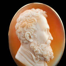 Load image into Gallery viewer, Antique Victorian Cameo Brooch 14ct Gold with Portrait of a Gentleman - c.1890