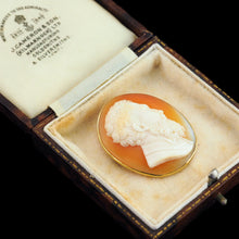 Load image into Gallery viewer, Antique Victorian Cameo Brooch 14ct Gold with Portrait of a Gentleman - c.1890