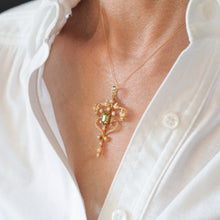 Load image into Gallery viewer, Antique Edwardian 15ct Gold Peridot & Pearl Necklace/Pendant - c.1910