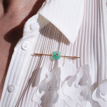 Load image into Gallery viewer, A Spectacular Chalcedony & Diamond 15ct Gold Brooch with Translucent Flower Design - 20th C.