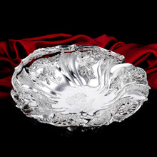 Load image into Gallery viewer, A Magnificent Large Georgian Solid Silver Basket with Floral Motifs (1kg+) - Joseph & John Angell 1835