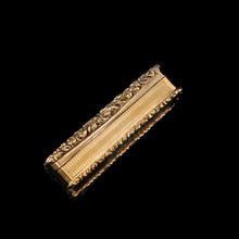 Load image into Gallery viewer, Antique Georgian Silver Gilt Snuff Box Battle Scene Top - John Bettridge 1829