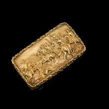 Load image into Gallery viewer, Antique Georgian Silver Gilt Snuff Box Battle Scene Top - John Bettridge 1829