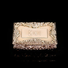 Load image into Gallery viewer, Antique Silver Gilt Table Snuff Box - Yapp & Woodward 1847