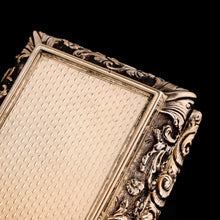 Load image into Gallery viewer, Antique Silver Gilt Table Snuff Box - Yapp & Woodward 1847