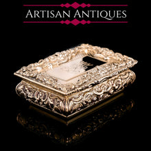 Load image into Gallery viewer, Antique Silver Gilt Table Snuff Box - Yapp & Woodward 1847