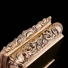 Load image into Gallery viewer, Antique Silver Gilt Table Snuff Box - Yapp & Woodward 1847