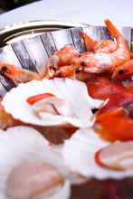 Load image into Gallery viewer, A Spectacular & Huge Antique Victorian Solid Silver Shell Basin Dish / Bowl (40cm+) - Hunt & Roskell, London 1846