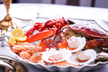 Load image into Gallery viewer, A Spectacular & Huge Antique Victorian Solid Silver Shell Basin Dish / Bowl (40cm+) - Hunt & Roskell, London 1846