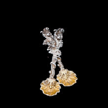Load image into Gallery viewer, Antique Georgian Silver Salt Spoons Rococo Shell Design - 1824