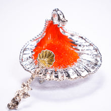 Load image into Gallery viewer, Antique Solid Silver Rococo Shell Dish in the Manner of Paul de Lamerie - 1908