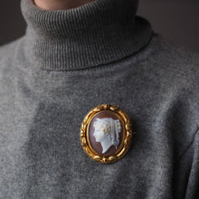 Load image into Gallery viewer, Magnificent Large Antique Victorian 18K Gold Cameo Brooch Pendant Locket - c.1860