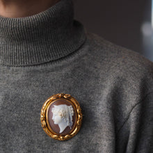 Load image into Gallery viewer, Magnificent Large Antique Victorian 18K Gold Cameo Brooch Pendant Locket - c.1860