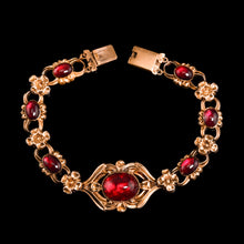 Load image into Gallery viewer, Antique Victorian 18ct Gold Garnet Cabochon Flower Bracelet - c.1840