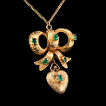 Load image into Gallery viewer, Antique Victorian Emerald 18ct Gold Bow Heart Pendant Necklace - c.1880