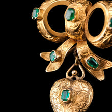 Load image into Gallery viewer, Antique Victorian Emerald 18ct Gold Bow Heart Pendant Necklace - c.1880