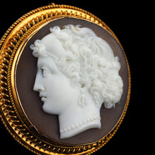 Load image into Gallery viewer, Antique Victorian Cameo 18ct Gold Brooch/Pendant Necklace - c.1880