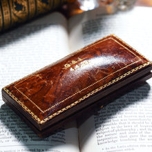 Load image into Gallery viewer, A Spectacular Chalcedony & Diamond 15ct Gold Brooch with Translucent Flower Design - 20th C.