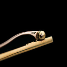 Load image into Gallery viewer, A Spectacular Chalcedony & Diamond 15ct Gold Brooch with Translucent Flower Design - 20th C.