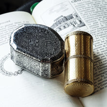 Load image into Gallery viewer, Antique French Solid Silver Niello Table Snuff Box - c.1880