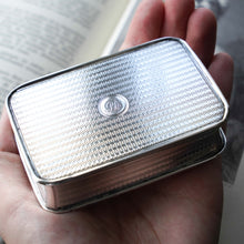 Load image into Gallery viewer, Large Antique Georgian Solid Silver Snuff Box with Engine Turned Motifs - London 1814