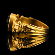 Load image into Gallery viewer, Antique Georgian/Victorian Cameo Ring Roman Style 18ct Gold - Early 19th Century