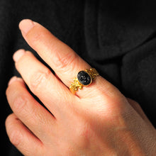 Load image into Gallery viewer, Antique Georgian/Victorian Cameo Ring Roman Style 18ct Gold - Early 19th Century