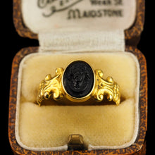 Load image into Gallery viewer, Antique Georgian/Victorian Cameo Ring Roman Style 18ct Gold - Early 19th Century