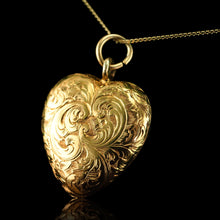 Load image into Gallery viewer, Antique Victorian 18K Gold Puffy Heart Necklace Pendant Locket - c.1890