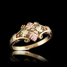Load image into Gallery viewer, Tri-Colour Gold Ring with Foliate Motifs 9K Gold