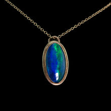 Load image into Gallery viewer, Vintage 9ct Gold Blue/Green Ammolite Pendant & Chain Necklace