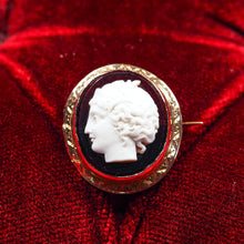 Load image into Gallery viewer, Antique 9ct Gold Purple Glass Figurehead Cameo - c.1910