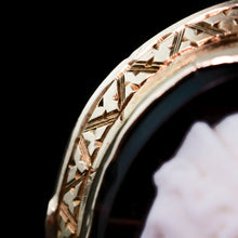 Load image into Gallery viewer, Antique 9ct Gold Purple Glass Figurehead Cameo - c.1910