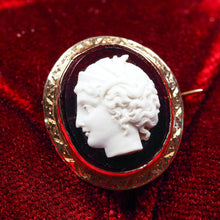Load image into Gallery viewer, Antique 9ct Gold Purple Glass Figurehead Cameo - c.1910