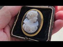 Load and play video in Gallery viewer, Antique French 18K Gold Cameo Brooch Agate Hardstone Victorian - c.1880
