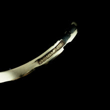 Load image into Gallery viewer, Vintage 9K Gold Agate Cameo Ring with Beautiful Figural Maiden Head - c.1980