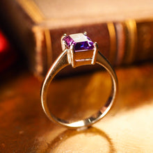 Load image into Gallery viewer, An 18K White Gold 'Emerald Cut' Amethyst Ring