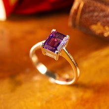 Load image into Gallery viewer, An 18K White Gold 'Emerald Cut' Amethyst Ring