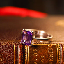 Load image into Gallery viewer, An 18K White Gold 'Emerald Cut' Amethyst Ring