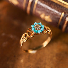 Load image into Gallery viewer, Vintage 18K Gold Turquoise & Diamond Cluster Ring
