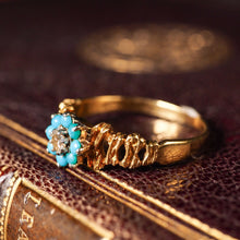 Load image into Gallery viewer, Vintage 18K Gold Turquoise & Diamond Cluster Ring