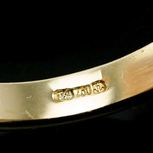 Load image into Gallery viewer, A Brilliant 18K Gold & Diamond Cluster/Flower Ring