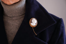 Load image into Gallery viewer, Antique Victorian 18ct Gold Shell Cameo Brooch with Figural Maenad/Bacchante - c.1860