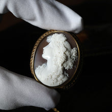 Load image into Gallery viewer, Antique Victorian 18ct Gold Shell Cameo Brooch with Figural Maenad/Bacchante - c.1860