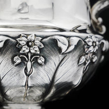 Load image into Gallery viewer, A Magnificent Georgian Two Handled Cup / Trophy in Campagna Form - Barnard 1829 - Artisan Antiques