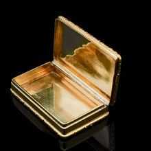 Load image into Gallery viewer, A Georgian Solid Silver Gilt Snuff Box with Spectacular Fox Hunting Scene - Edward Smith 1832 - Artisan Antiques