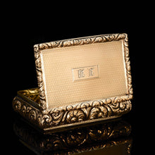 Load image into Gallery viewer, Antique English Georgian Silver Gilt Table Snuff Box - Thomas Shaw 1828 - Artisan Antiques