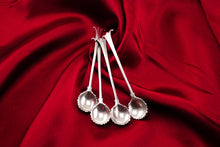 Load image into Gallery viewer, Antique Georgian Solid Silver Set of 4 Salt Spoons Onslow Pattern - c.1760